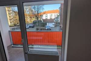 1-Zimmer-Wohnung mit Balkon & Einbauküche in Neu-Ulm – Die vollständige Adresse der Immobilie erhältst du vom Anbieter., 89231 Neu-Ulm – Vorschaubild 1