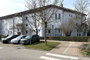 Großzügige 3,5-Zimmer Dachgeschosswohnung mit Sauna und Garage
