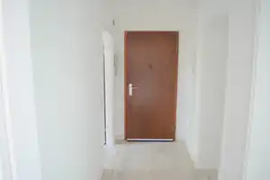 Top 2 Zimmerwohnung mit Balkon – Köln – Vorschaubild 4
