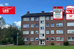 Erdgeschosswohnung  3 Zimmer, Küche, Diele, Bad Balkon , Gartenmitbenutzung