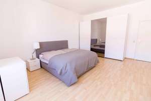 List, Eilenriedenähe: helle möblierte 2,5-Zimmer-Altbauwohnung – Brahmsstraße 4, 30177 List, Hannover – Vorschaubild 1