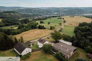 Landwirtschaftlicher Betrieb mit 2 Wohnhäusern und vielen Möglichkeiten in toller Lage – Mayen-Koblenz (Kreis) – Vorschaubild 1