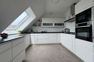 Provisionsfreie Dachgeschosswohnung mit Südbalkon, Klimaanlage & Stellplatz - barrierefrei! – 51063 Mülheim (Ortsteil), Köln – Vorschaubild 5