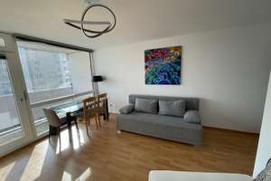 1-Zimmer Wohnung mit Balkon im 8. OG in München Obersendling