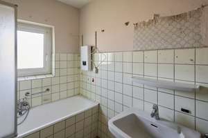 Lichtdurchflutete 3-Zimmer-Eigentumswohnung mit Südwestloggia in Rheinnähe – Die vollständige Adresse der Immobilie erhältst du vom Anbieter., 50999 Sürth, Köln – Vorschaubild 11