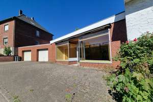Einfamilienhaus mit kleinem Ladenlokal in PW-Nammen – Die vollständige Adresse der Immobilie erhältst du vom Anbieter., 32457 Porta Westfalica – Vorschaubild 2