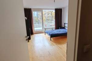 Schönes WG-Zimmer mit eigenem Balkon – Lerchenauer Str 4, 80809 Am Luitpoldpark, München – Vorschaubild 1