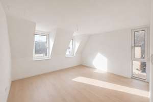 "Wohnen auf zwei Ebenen:" Stilvolle 3-Zimmer-Maisonette – Erstbezug nach Sanierung – Karl-Arnold-Straße 1, 65199 Dotzheim, Wiesbaden – Vorschaubild 4