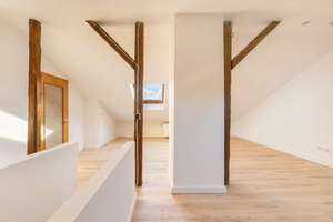 Altbau + Saniert : Hochwertig Wohnung mit Einbauküche! – Eichenstraße 10, 42283 Barmen, Wuppertal – Vorschaubild 2