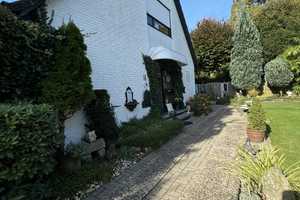 *Wohnen mit Flair* Charmantes Einfamilienhaus mit  idyllischem Traumgarten! – Borken (Kreis) – Vorschaubild 2
