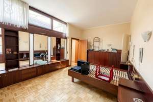 Außergewöhnlicher Bungalow mit Turm und Kaminzimmer in Toplage Köln-Altstadt-Süd – 50676 Altstadt/Süd, Köln – Vorschaubild 13