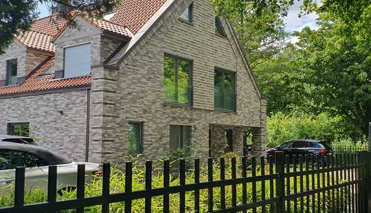 Bild von RESERVIERT - Luxuriöse, neuwertige Doppelhaushälfte - Effizienzhaus 40 EE