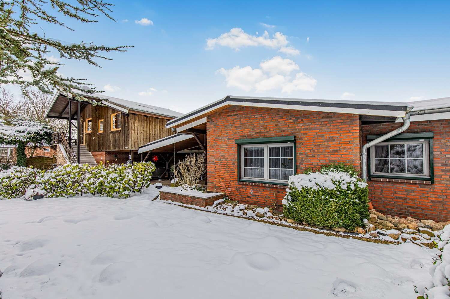 Naturnaher Bungalow mit Einliegerwohnung und Ausbaupotenzial, Rendsburg Eckernförde Kreis – Bild 2