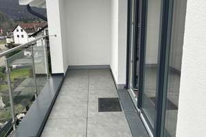 Neugebaute Doppelhaushälfte: Wohnen und Arbeiten mitten im Grünen – Die vollständige Adresse der Immobilie erhältst du vom Anbieter., 69239 Neckarsteinach – Vorschaubild 12