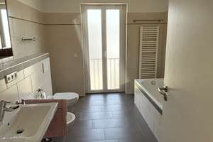 3-Zimmer-Wohnung mit Loggia und Aufzug in neuwertigem Zustand in München-Freimann – Admiralbogen 86, 80939 Freimann, München – Vorschaubild 11