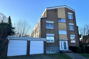 **Exklusive Wohnoase** Erdgeschoss-Wohnung mit Terrasse, Garten und Souterrain inkl. Sauna