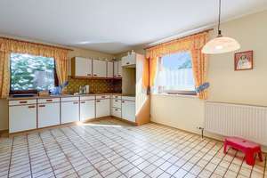 Hier steckt mehr drin – Einfamilienhaus mit Entwicklungschance nähe Haarbach!  – Die vollständige Adresse der Immobilie erhältst du vom Anbieter., 94542 Haarbach – Vorschaubild 9
