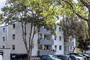 Schöne und Helle 3-Zimmer-Wohnung mit Balkon und Gäste-WC – Lavendelweg 13, 50769 Seeberg, Köln – Vorschaubild 1