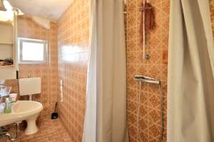 Reihenmittelhaus mit zwei Wohnungen und großzügigem Garten in guter Wohnlage – Die vollständige Adresse der Immobilie erhältst du vom Anbieter., 76131 Rintheim, Karlsruhe – Vorschaubild 8