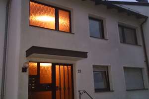 Renovierte 2-Zimmer Dachgeschoßwohnung (II.Etage),mit Panoramablick (60m²)