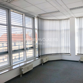 Schönes Büro mit direkter Anbindung zur Osloer Straße 