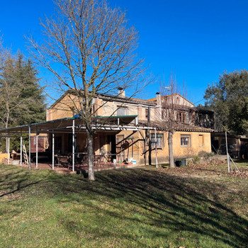 Finca mit zwei touristischen Gebäuden auf einem Grundstück von 6.352 m²