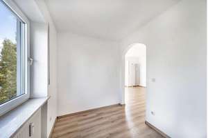 Wunderschöne, helle 1,5-Zimmer-Wohnung  – Die vollständige Adresse der Immobilie erhältst du vom Anbieter., 85049 Friedrichshofen-Hollerstauden, Ingolstadt – Vorschaubild 2