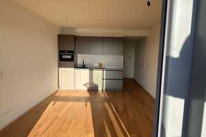 Hafencity Erstbezug: Traumblick auf Elphi und Elbe, Einbauküche, Einbauschrank Ankleide, Schrank Bad – Lucy-Borchardt-Straße 4, 20457 Hamburg – Vorschaubild 16