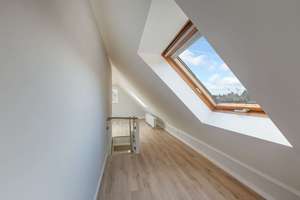 Hochwertig sanierte Wohnung mit Einbauküche und Garage! – Bergischer Ring 41, 42113 Uellendahl-Katernberg, Wuppertal – Vorschaubild 3