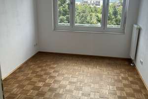 Licht, Raum und Komfort  - 4-Zimmerwohnung mit zwei Loggien am Riedberg – Die vollständige Adresse der Immobilie erhältst du vom Anbieter., 60438 Kalbach-Riedberg, Frankfurt am Main – Vorschaubild 8