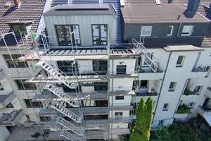 Über den Dächern von Pempelfort: DG-Erstbezug (A+) mit Dachterrasse und Spitzboden – Eulerstraße 37, 40477 Pempelfort, Düsseldorf – Vorschaubild 5