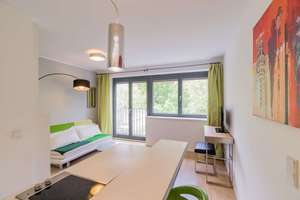 ALL-INKLUSIVE MIETE: Helles Studio mit Balkon im Herzen von Kreuzberg