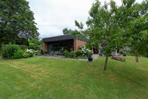 *VERKAUFT* Architektur-Ikone: Winkel-Bungalow inklusive Parkfeeling in Krefeld-Fischeln – Die vollständige Adresse der Immobilie erhältst du vom Anbieter., 47807 Fischeln, Krefeld – Vorschaubild 25