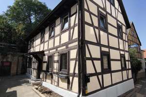 DENKMALGESCHÜTZTES FACHWERKHAUS IM HERZEN DER PORZELLANSTADT – Die vollständige Adresse der Immobilie erhältst du vom Anbieter., 1662 Meißen – Vorschaubild 2