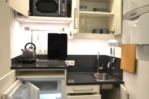 KOMPLETT modern eingerichtetes Apartment mit Balkon & Aufzug – Jülicher Straße 3, 52070 Aachen – Vorschaubild 8