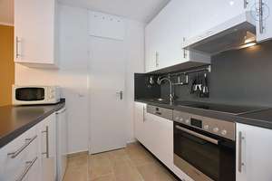 Modern möblierte Wohnung mit Tiefgarage und Balkon in Stuttgart Asemwald – Die vollständige Adresse der Immobilie erhältst du vom Anbieter., 70599 Asemwald, Stuttgart – Vorschaubild 3
