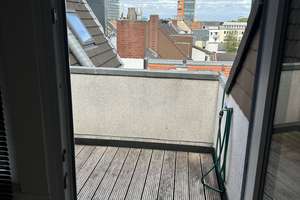Exklusive Wohnung auf zwei Etagen mit Hobbyraum und kleiner Dachterrasse in begehrter Lage – 40219 Unterbilk, Düsseldorf – Vorschaubild 13
