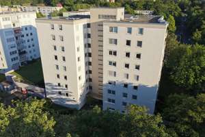 Pforzheim-Haidach Frisch renovierte, helle 3-Zimmer-Wohnung mit Balkon und Tiefgarage 