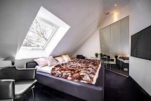 Pure Eleganz: Luxuriöse 4-Zimmer-Maisonette mit privatem Liftzugang – Die vollständige Adresse der Immobilie erhältst du vom Anbieter., 81479 Solln, München – Vorschaubild 13
