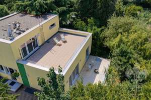 Terrassenparadies mit riesigem Garten-Urwald - Bauhausarchitektur trifft Natur