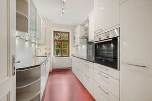 Großzügig geschnittene 3-Zimmer-Wohnung mit Westbalkon in begehrter Lage von Haidhausen – Die vollständige Adresse der Immobilie erhältst du vom Anbieter., 81667 Haidhausen Nord, München – Vorschaubild 4