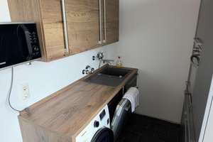 Teilmöblierte, Helle 3-Zimmer Wohnung mit Balkon im 4. OG in München-Am Hart – Paracelsusstraße 22, 80939 Am Hart, München – Vorschaubild 15
