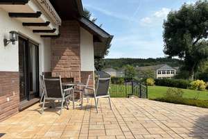 **Großzügiges Wohnhaus mit Schwimmbad und Einliegerwohnung in der Eifel** – Die vollständige Adresse der Immobilie erhältst du vom Anbieter., 54608 Bleialf – Vorschaubild 6