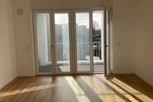 Helle 2-Zimmer-Wohnung mit Loggia in Köln Junkersdorf – Die vollständige Adresse der Immobilie erhältst du vom Anbieter., 50858 Junkersdorf, Köln – Vorschaubild 1