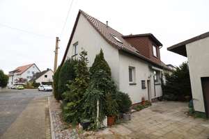 Provisionsfrei! Sanierungsbedürftige Doppelhaushälfte in Neuhof in ruhiger Lage. – Die vollständige Adresse der Immobilie erhältst du vom Anbieter., 31139 Neuhof / Hildesheimer Wald / Marienrode, Hildesheim – Vorschaubild 2