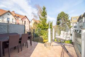 Ihr Ein-bis Zweifamilienhaus im Herzen von Oberursel – ruhig gelegen mit Garten & Stellplätzen – Die vollständige Adresse der Immobilie erhältst du vom Anbieter., 61440 Oberursel (Taunus) – Vorschaubild 3