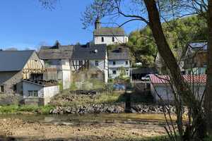 Kleines, gemütliches, denkmalgeschütztes Fachwerkhaus in idyllischer Eifellage Nähe Nürburgring – Mayen-Koblenz (Kreis) – Vorschaubild 3
