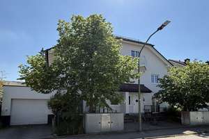 Tolle 4-Zimmer-Maisonettewohnung mit ruhiger Loggia und zwei Bädern