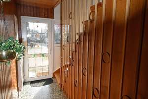Ein Haus, viele Möglichkeiten: Großes Wohnhaus mit Einliegerwohnung und Bauland in 41379 Brüggen – Die vollständige Adresse der Immobilie erhältst du vom Anbieter., 41379 Brüggen – Vorschaubild 2