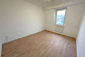 Helle 4-Zimmer-Dachgeschosswohnung mit hohen Decken - gut angebunden & zentral in Sonnborn – Sonnborner Str. 42, 42327 Elberfeld West, Wuppertal – Vorschaubild 5